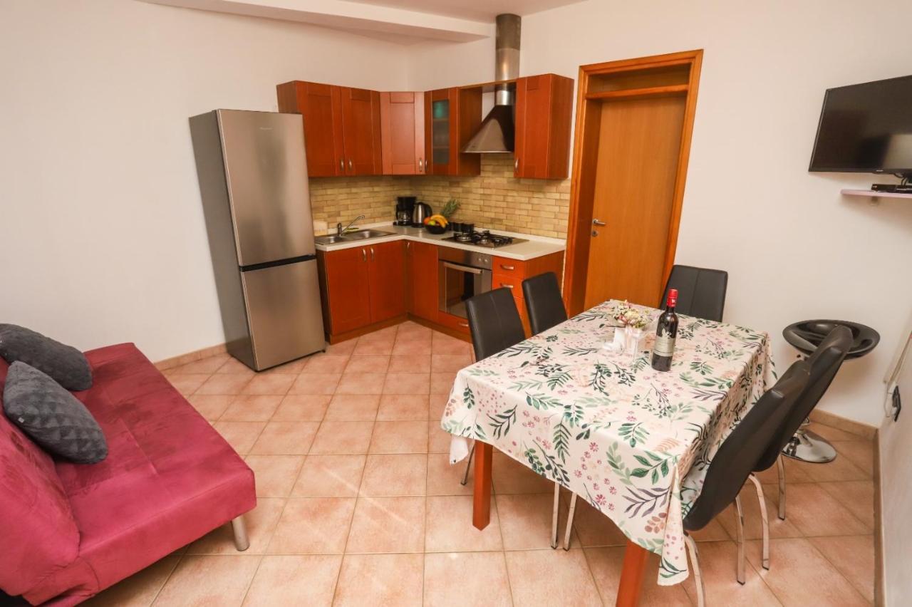 Apartment Nina With Private Pool Nova Vas  Exterior photo