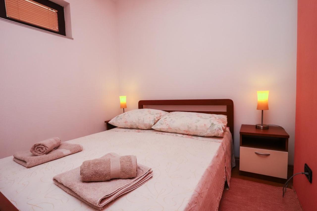 Apartment Nina With Private Pool Nova Vas  Exterior photo